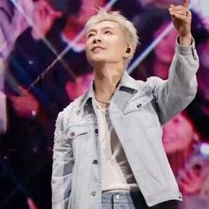 疯狂四P群体交乱
